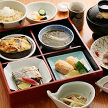 秋葉原駅周辺ランチ21 おすすめ 絶品お昼ごはん9選 一休 Comレストラン