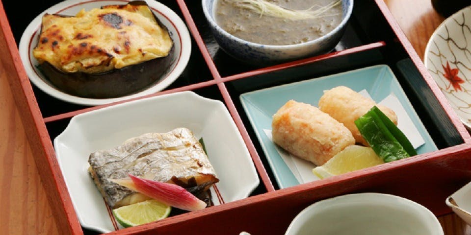 御料理 花ぶさ オリョウリ ハナブサ 末広町 割烹 小料理 一休 Comレストラン