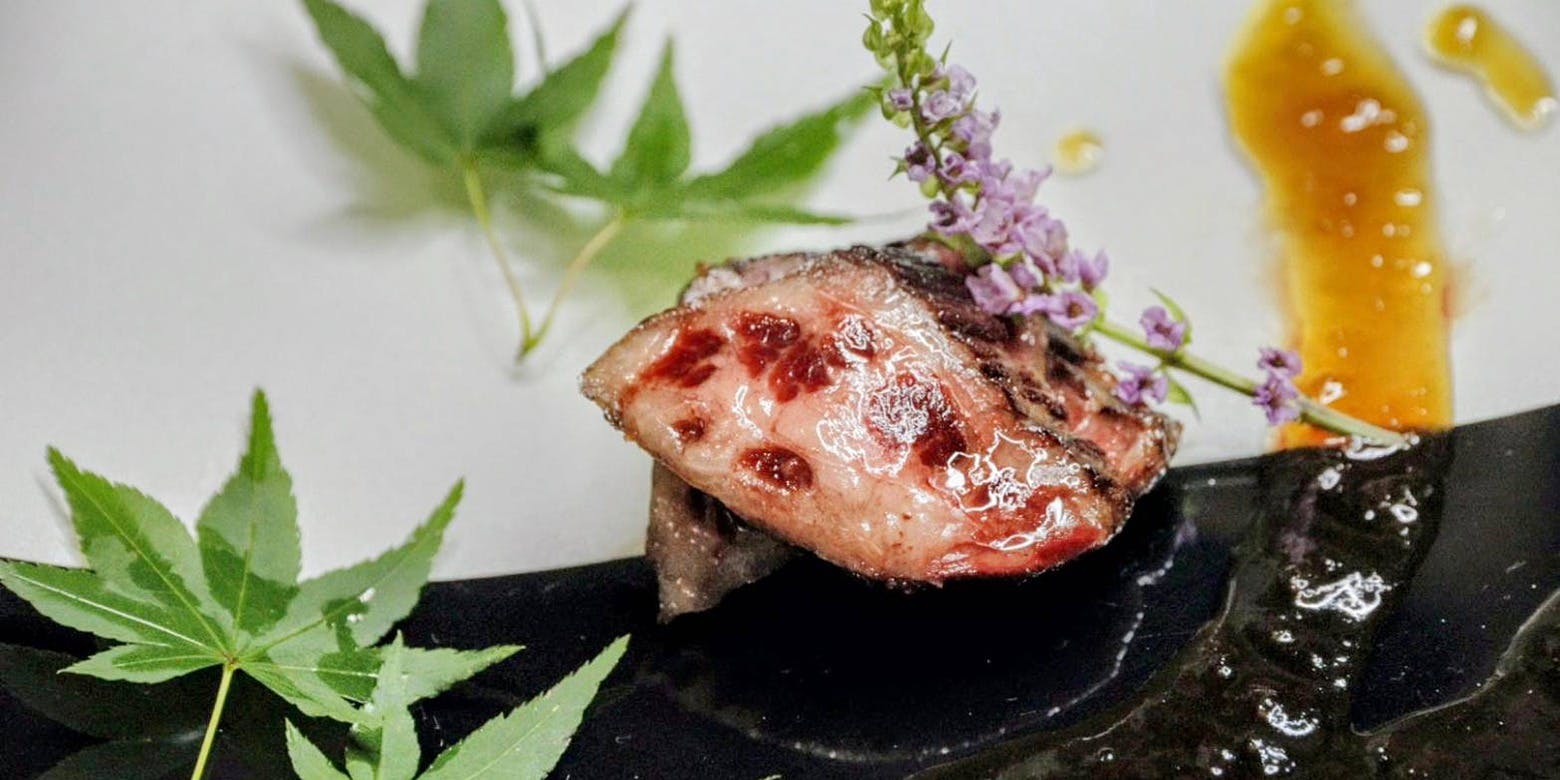 くじら料理　初代（くじらりょうり しょだい）