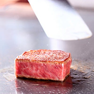 世界に誇る神戸牛の神髄を心行くまでご堪能