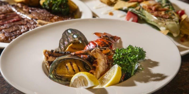 グリル＆ステーキ T‐Born×シーフードプラン＋ドリンクフリーフロー