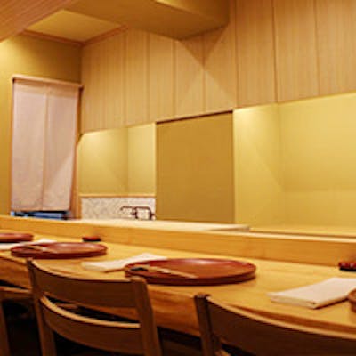 落ち着いた雰囲気の店内