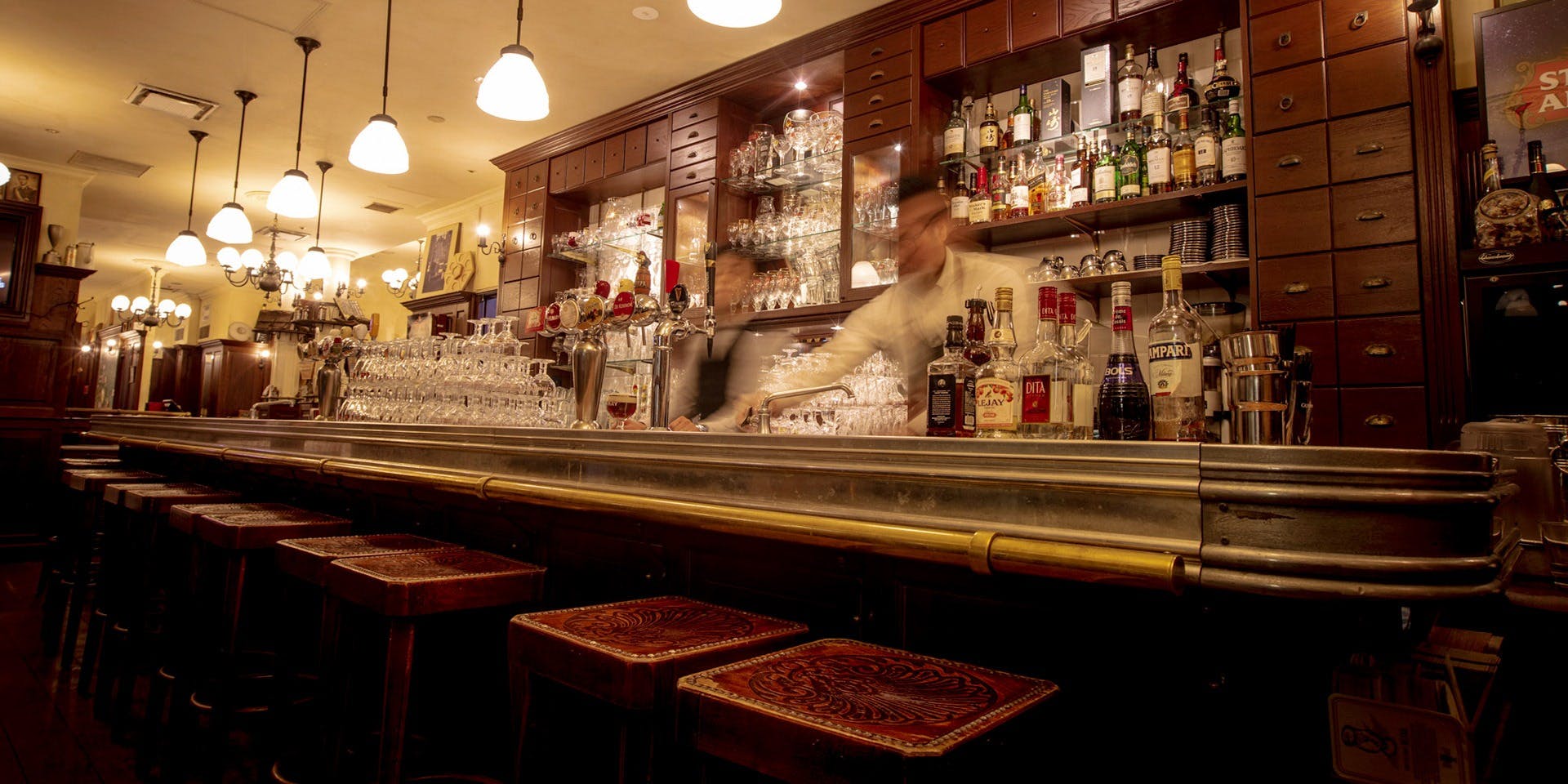 記念日におすすめのレストラン・Belgian Brasserie Court Antwerp Centralの写真1