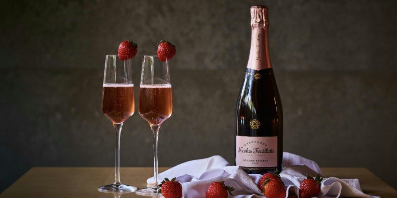 【グラススパークリング＆いちごの特別パフェ付き！】クリスマス特別ランチコース