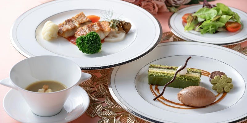 【アフタヌーンランチ】パティシエこだわりのSPデザートなど全5品＋1ドリンク（13時以降限定）