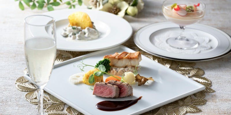 【プラザランチ】メインはお魚＆お肉料理の盛り合わせなど全6品＋1ドリンク