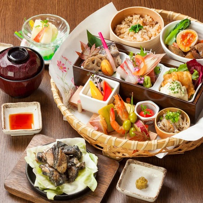 宮崎料理 万作 渋谷ヒカリエ店 花籠御膳 霧島鶏のもも焼きなど全11品 お酒も選べる1ドリンク ランチ プラン メニュー 一休 Comレストラン 宮崎料理 万作 渋谷ヒカリエ店 花籠御膳 霧島鶏のもも焼きなど全11品 お酒も選べる1ドリンク ランチ プラン メニュー 一休 Comレストラン