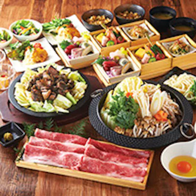 宮崎名物のお料理とお酒を取り揃えた老舗の味を堪能