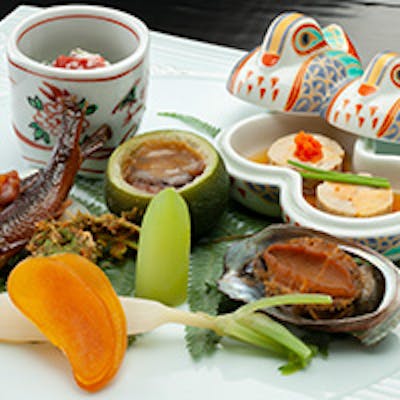 料亭ならではの技を尽くした、お客様だけのための料理を