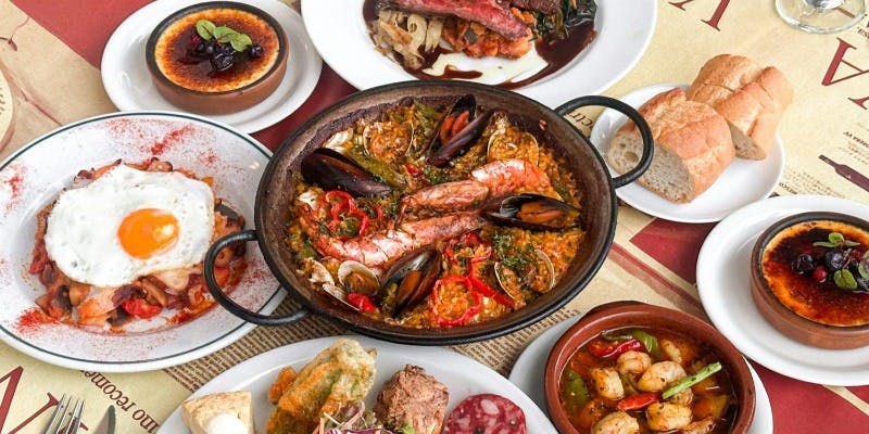 【ディナー】ボデガ名物コース　※金～日・大人数は公式HPから＋＜飲み放題付き＞（4名様～）