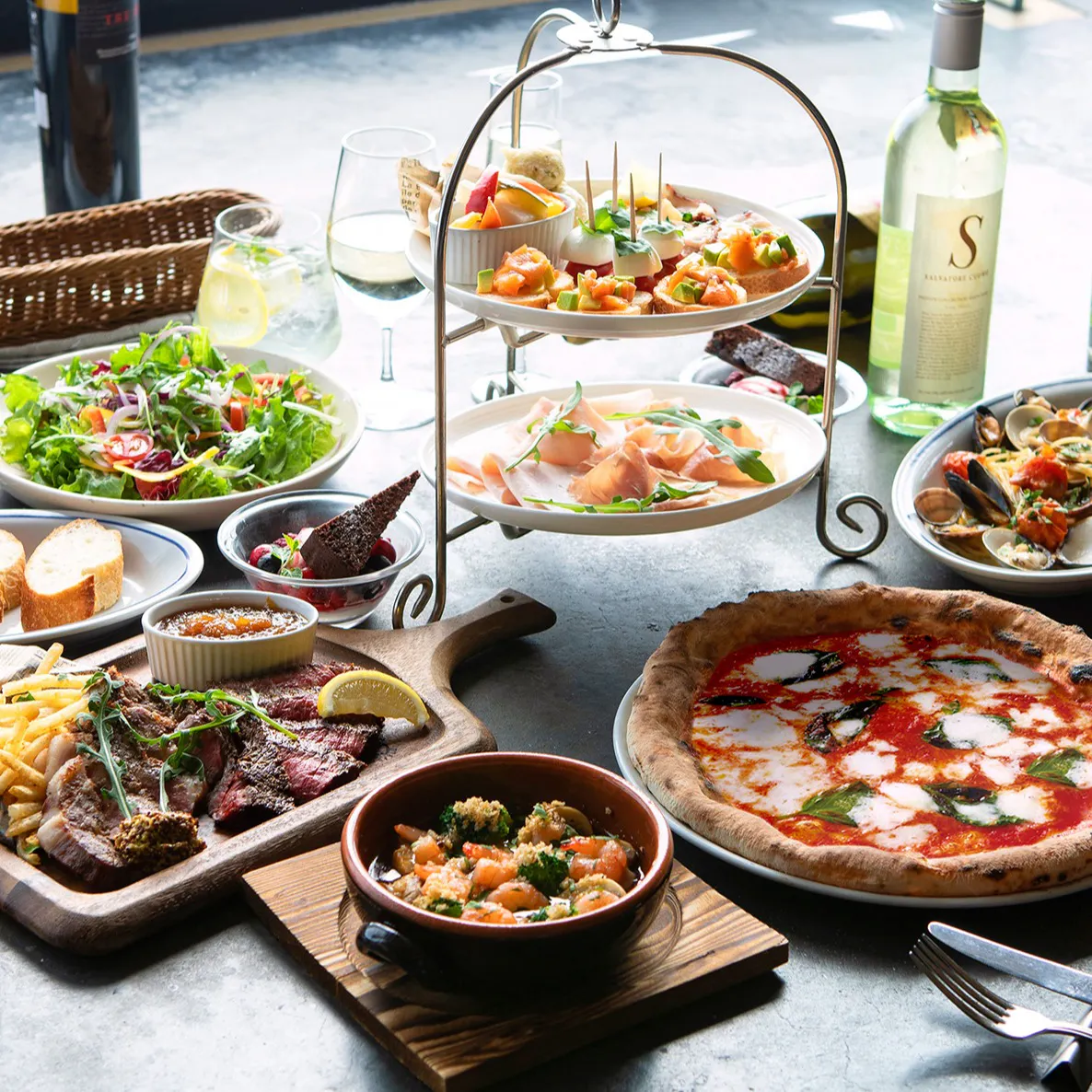 Pizza Salvatore Cuomo さいたま新都心 女性限定 スパークリング含む2時間飲み放題付 ハーフ ハーフピザやパスタ等をお楽しみいただける全7皿 ディナー プラン メニュー 一休 Comレストラン