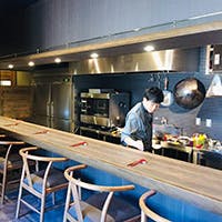 カウンター割烹中華のレストラン