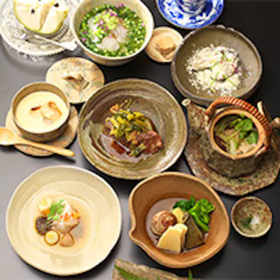 厳選旬食材を使用した、フランス料理×懐石