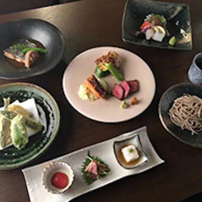 店主自慢の創作料理