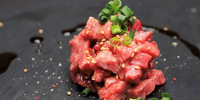 個室焼肉 夜桜 OSU店