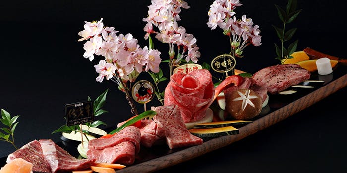 個室焼肉 夜桜 OSU店