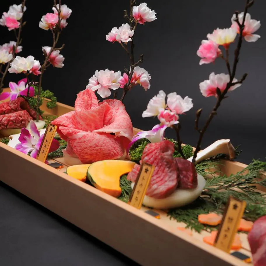 焼肉 夜桜 Osu店 記念日コース 前菜 肉寿司 おすすめ黒毛和牛4種など全5品 メッセージプレート ディナー プラン メニュー 一休 Comレストラン