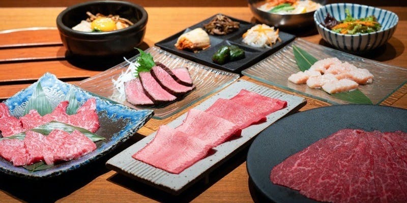 【西中洲コース】チョレギタン、本日のお肉盛り合わせ、炙り寿司など、全10品