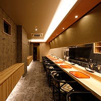 落ち着いた雰囲気の店内で味わうこだわりの極上天ぷら