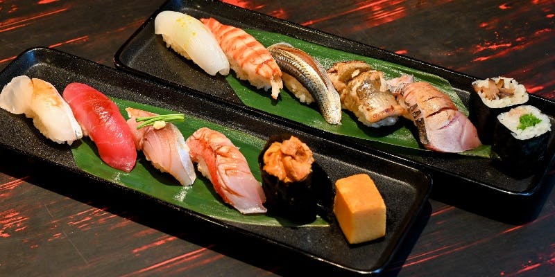 【ディナー 1部 18：00～】旬の一品料理と、厳選したネタを使用したこだわりの寿司コース