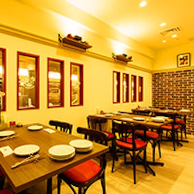 温かみのある店内