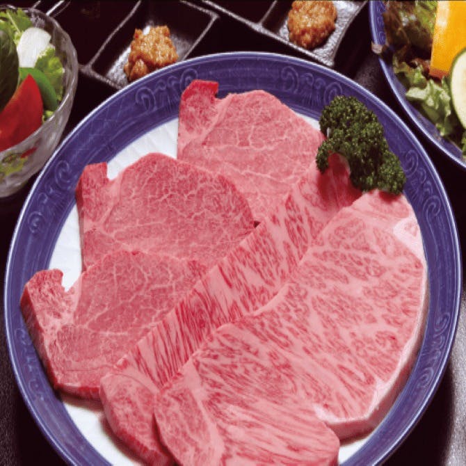 福寿館 本館レストラン 石焼 Or 炭火焼で最高級牛肉を味わえる極上焼肉 特選コース ランチ プラン メニュー 一休 Comレストラン