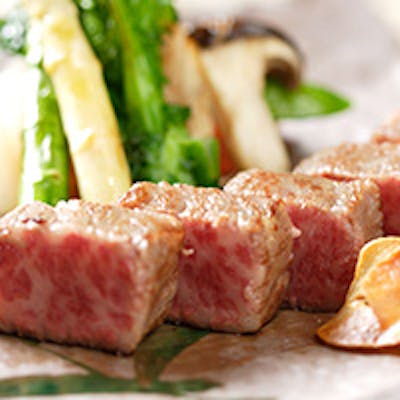 極上の味わいを是非「福寿館」でお愉しみください