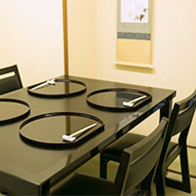 和の空間で優雅に日本料理を愉しむ