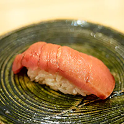 日本酒と共に愉しむ本格江戸前鮨