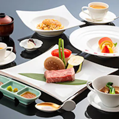 佐賀の上質な食材をお客様の目の前で丁寧に仕上げる上品な鉄板焼。