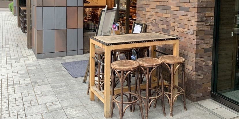 ブラッスリー セント・ベルナルデュス 神田（St.Bernardus）