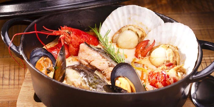 ブラッスリー セント・ベルナルデュス 神田（St.Bernardus）