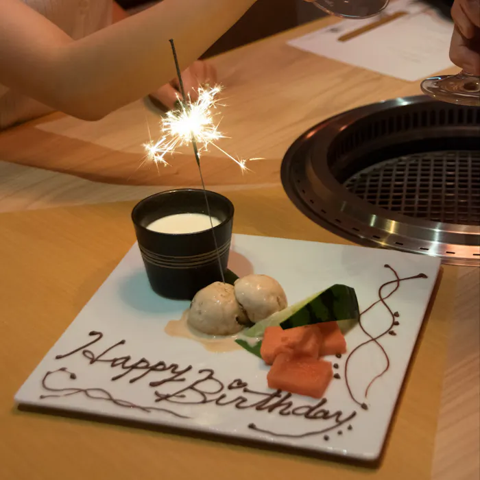 近江うし焼肉 にくtatsu銀座店 銀座店限定 近江銀座コース 厳選近江うし厚切りステーキ全11品 乾杯ノンアルスパとメッセージプレート ディナー プラン メニュー 一休 Comレストラン 近江うし焼肉 にくtatsu銀座店 銀座店限定 近江銀座コース 厳選近江うし厚切りステーキ全11品 乾杯ノンアルスパとメッセージプレート ディナー プラン メニュー 一休 Comレストラン