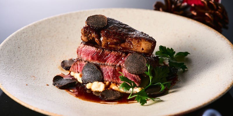 阿波牛シャトーブリアンロッシーニと活鮑や雲丹のPremiumコース【Xmas2025】