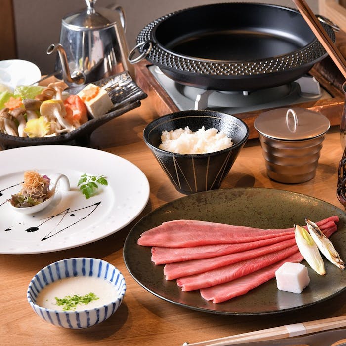 北新地 焼肉 名門 牛タンすき焼ランチ メインは上牛タンすき焼 アミューズ スープ デザートなど全5品 ランチ プラン メニュー 一休 Comレストラン 北新地 焼肉 名門 牛タンすき焼ランチ メインは上牛タンすき焼 アミューズ スープ デザートなど全5品 ランチ プラン メニュー 一休 Comレストラン