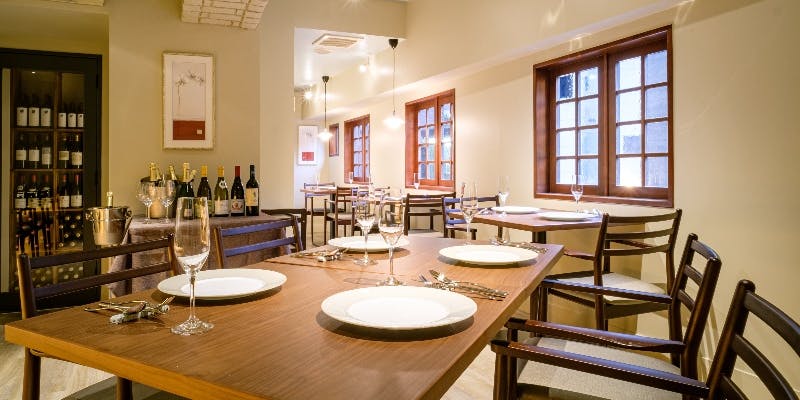 【ディナー貸切・カジュアル】3時間プラン 旬の食材を使った大皿料理での提供 全8品