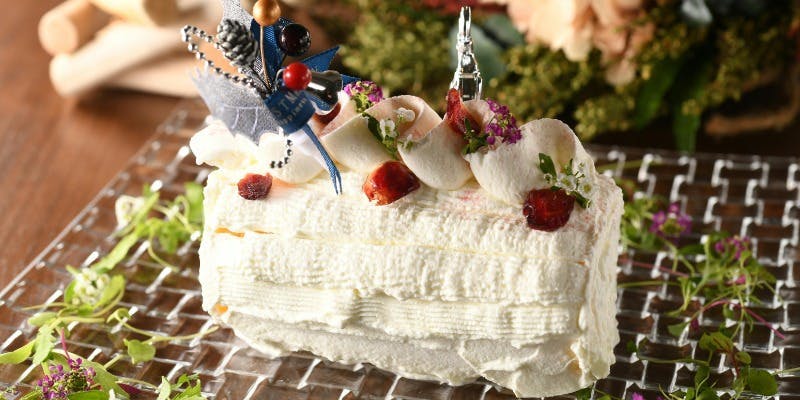 【Xmas2025】魚料理＆肉料理 Wメインやクリスマス自家製デザートなど全9品＋シャンパン付