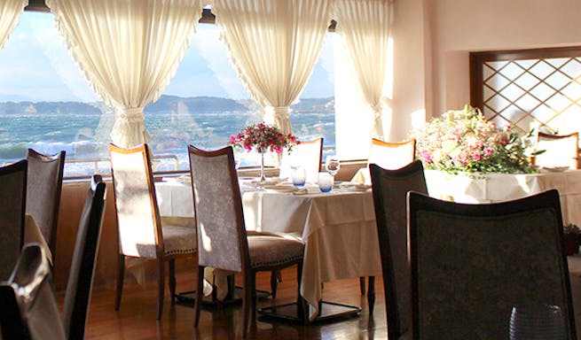 ランチ ラ プラージュ La Plage 逗子 森戸海岸 フランス料理 一休 Comレストラン