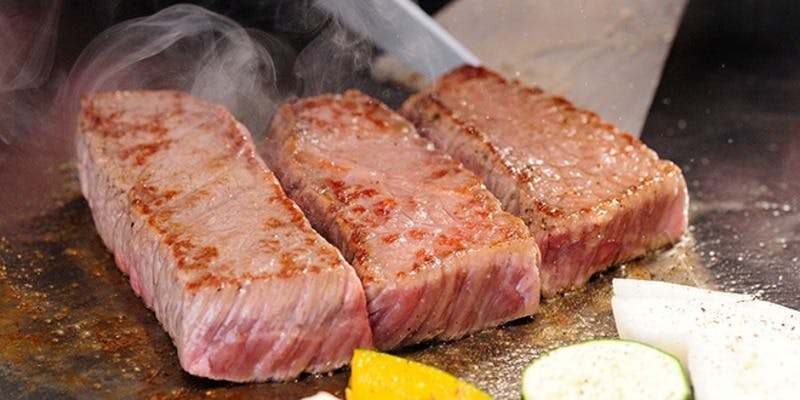 【神戸牛満喫コース】神戸牛の赤身・霜降り食べ比べなど全8品＋選べる1ドリンク