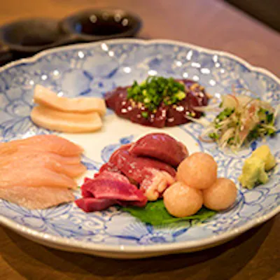 鶏づくしの自慢のメニューをご堪能ください
