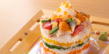 豪華寿司ケーキ ランチアラカルト - すし龍