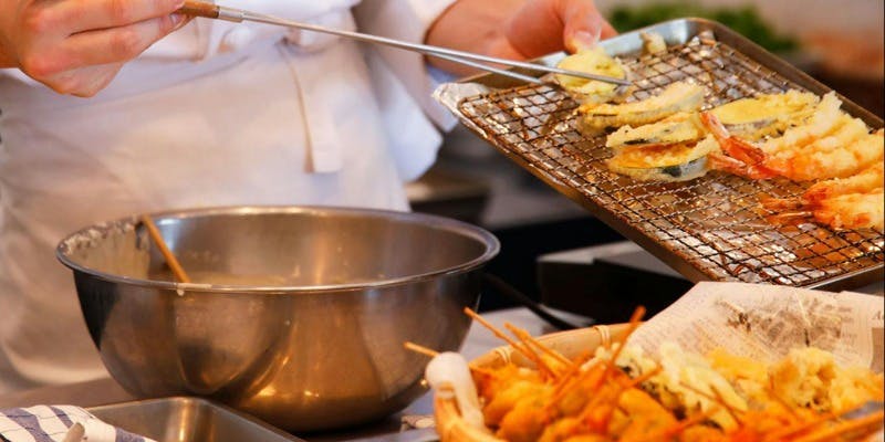 鉄板牛ステーキと揚げたての天ぷらが食べ放題～10周年記念スペシャルブッフェPart2～【平日】