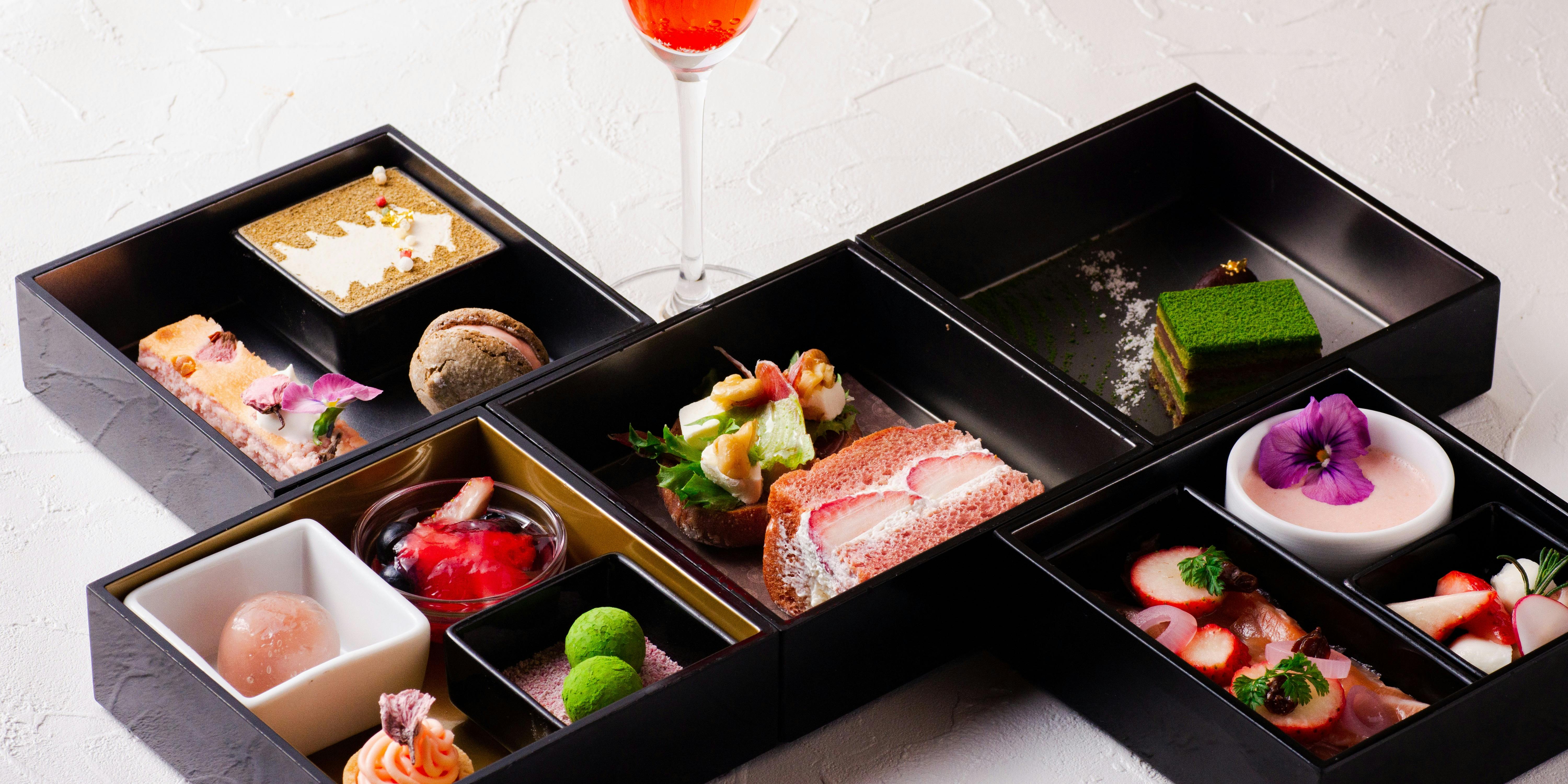 Salon de KANBAYASHI 上林春松本店（サロンドカンバヤシ）