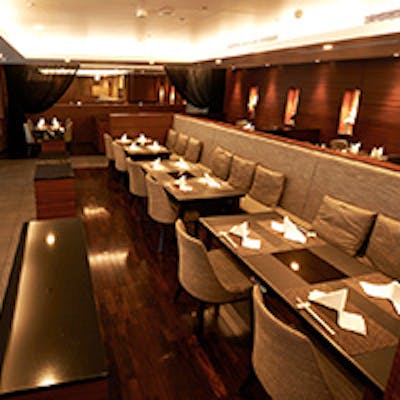 高級感あふれる上質な店内