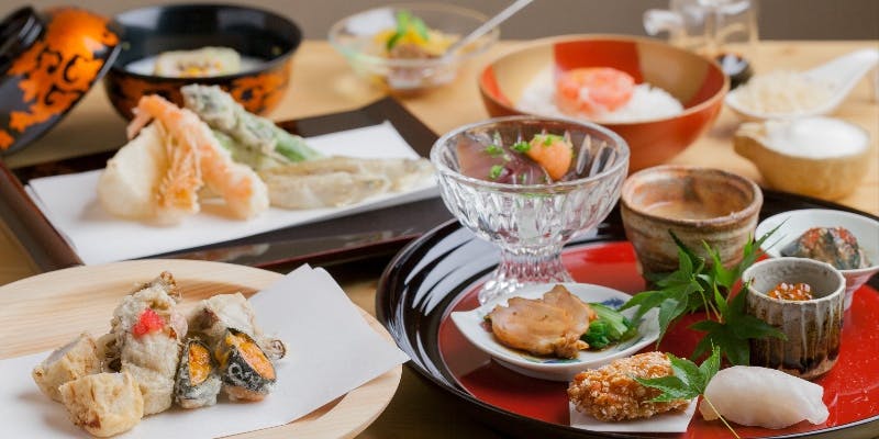 【おまかせコース】天ぷら11種、選べるごはん、デザートなど全5品（リクエスト予約）