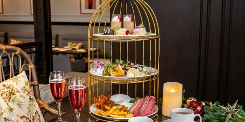 【Xmas2025アフタヌーンティー】キュートな3段スタンド＋乾杯酒＆カフェフリー（12/20・21・24・25専用）