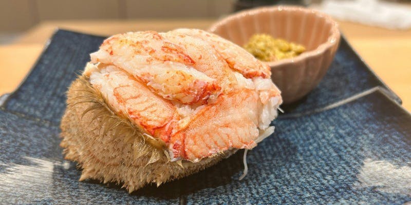 極上 毛蟹会席 全22品 極上の毛蟹を贅沢におひとり様一杯と特上寿司で至福のコースプラン