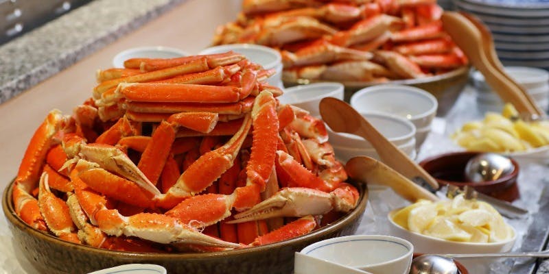 【開業10周年記念】冬の味覚の王様「本ズワイ蟹」が食べ放題！（17：30 or 19：40）