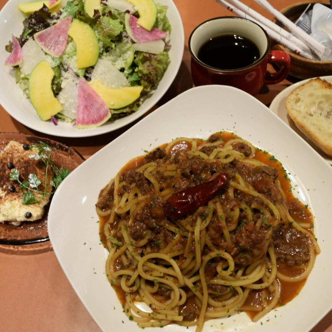 ワイン食堂 ホオバール 池袋西口店 選べる生パスタランチセット 乾杯スパークリングワイン またはソフトドリンク ランチ プラン メニュー 一休 Comレストラン