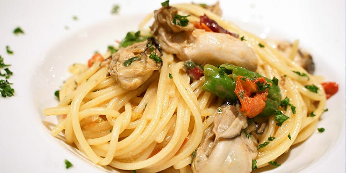 屋根裏のパリ食堂